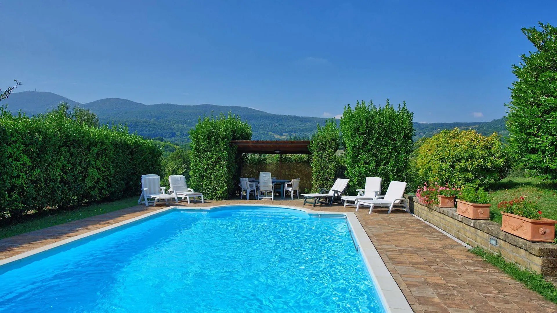 Holiday Home Casale Giulio By Posarellivillas